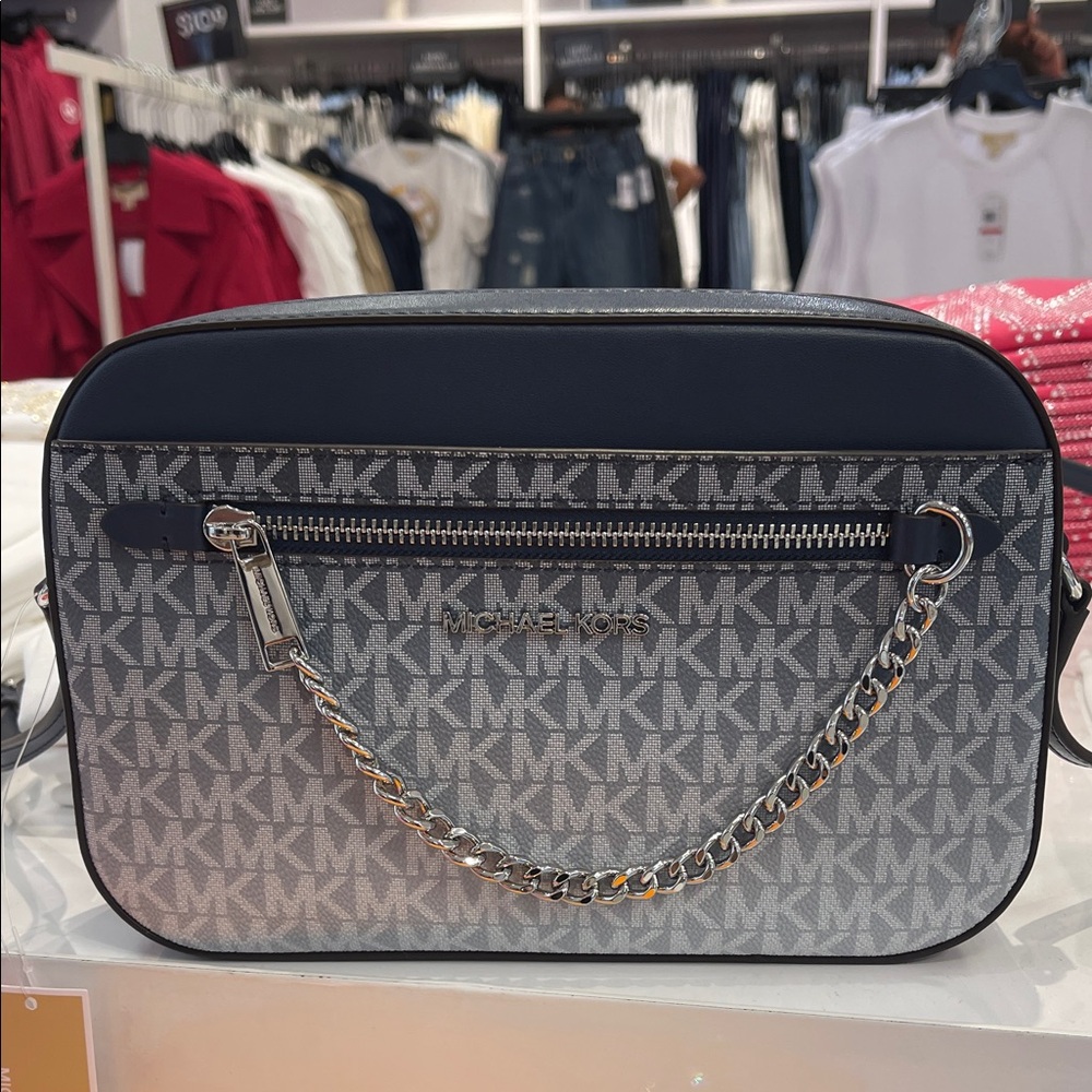 Michael Kors Jet Set Lg Ombré Signature Logo East West Crossbody Body
Navy 
NWT
